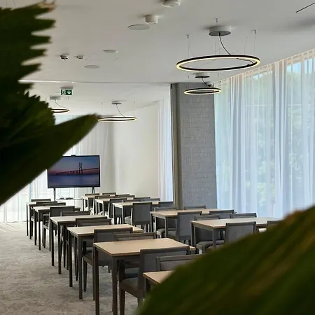 Alibaba - Congress & Pressburg
